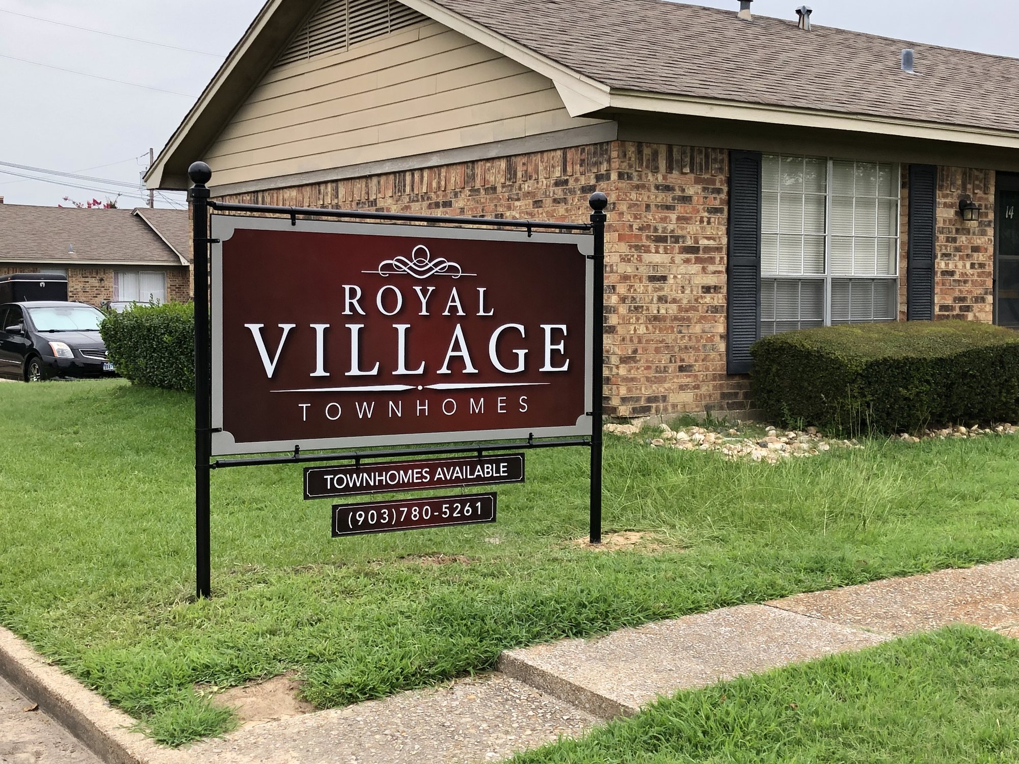 Royal Village — Mineola, Texas